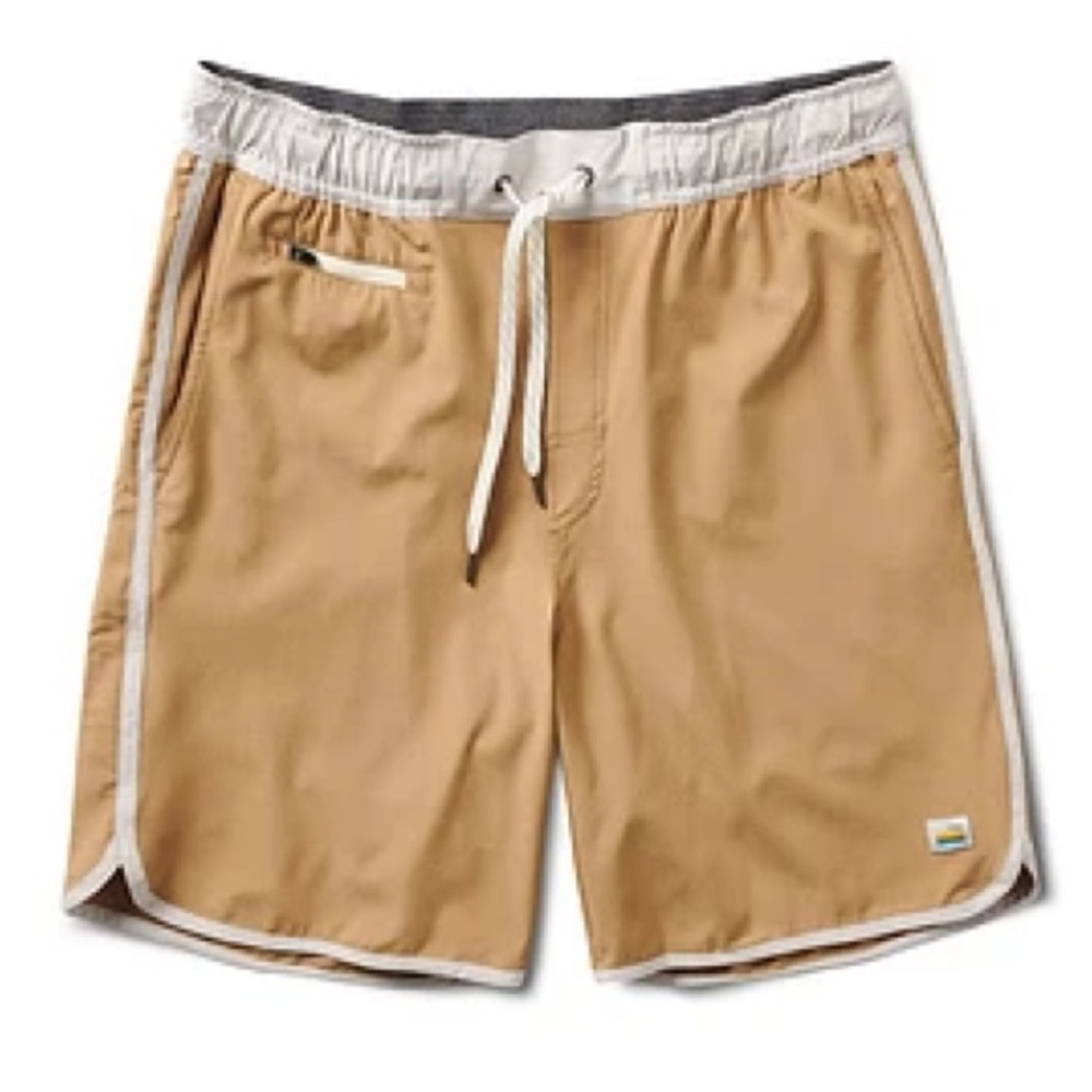 Vuori Banks Shorts Tan with White Trim Size Large EUC